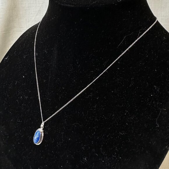 Vintage Faux Sapphire Star Pendant Sterling Silver Necklace - Picture 3 of 16